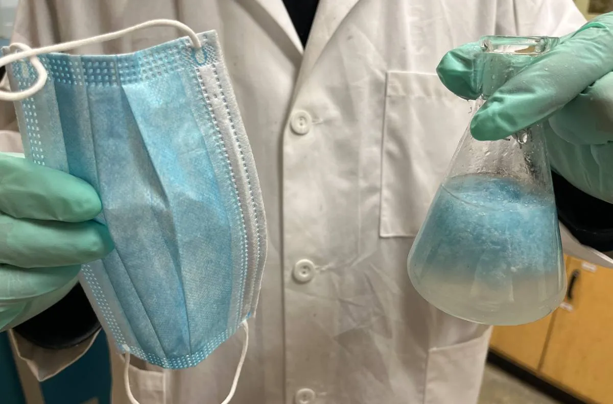 Investigadores-prueban-un-nuevo-tipo-de-fibra-sintetica-para-mejorar-la-durabilidad-del-hormigon