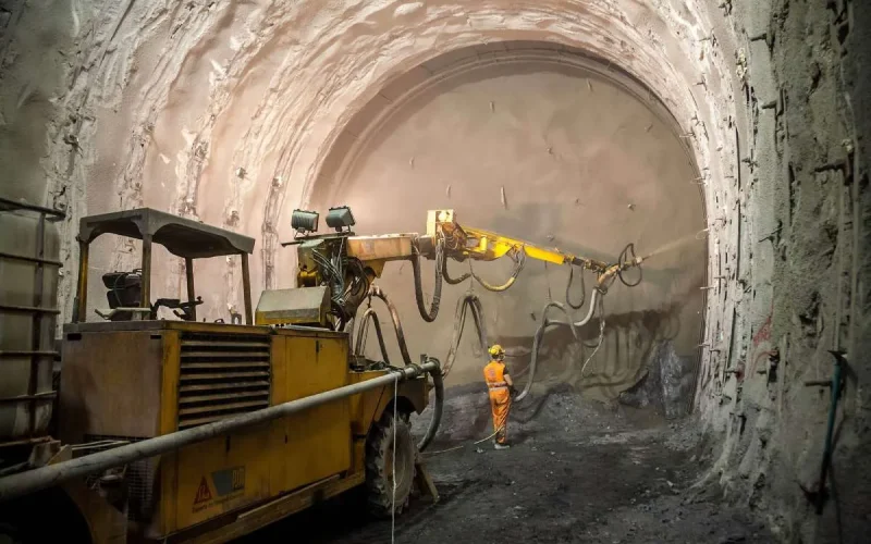 Avances en la tecnología del shotcrete para sostenimiento de terreno en túneles y minas de Norteamérica